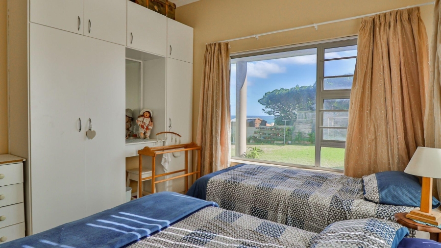 4 Bedroom Property for Sale in De Kelders Western Cape